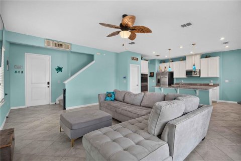 House in Parrish, Florida 4 bedrooms, 190.26 sq.m. № 2210536 - photo 8
