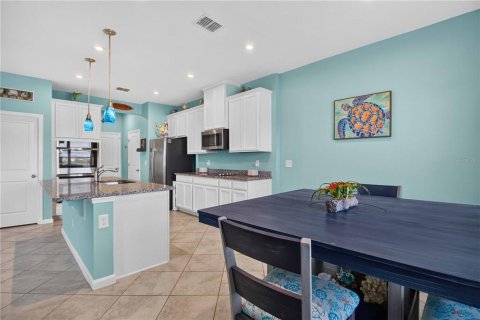 House in Parrish, Florida 4 bedrooms, 190.26 sq.m. № 2210536 - photo 14