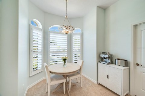 Villa ou maison à vendre à Palm Bay, Floride: 3 chambres, 224.08 m2 № 2140975 - photo 12