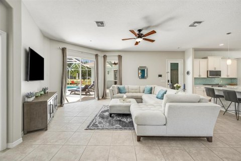 Villa ou maison à vendre à Palm Bay, Floride: 3 chambres, 224.08 m2 № 2140975 - photo 28