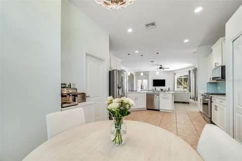 Villa ou maison à vendre à Palm Bay, Floride: 3 chambres, 224.08 m2 № 2140975 - photo 13