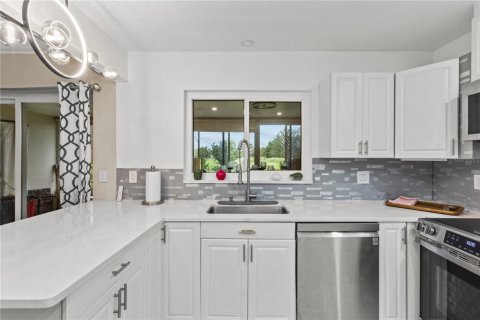 Villa ou maison à vendre à Sarasota, Floride: 3 chambres, 166.95 m2 № 2395683 - photo 10