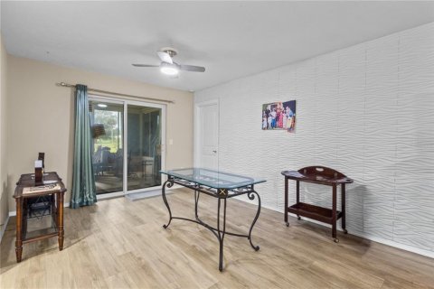 Villa ou maison à vendre à Sarasota, Floride: 3 chambres, 166.95 m2 № 2395683 - photo 8