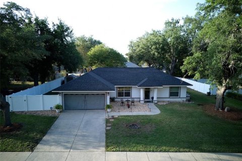 Casa en Minneola, Florida 3 dormitorios, 111.67 m2 № 2129344