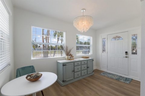House in Bradenton Beach, Florida 3 bedrooms, 199.28 sq.m. № 1894008 - photo 8
