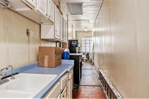 Commercial property in Tampa, Florida 182.37 sq.m. № 1448204 - photo 20