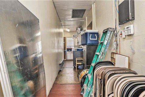 Commercial property in Tampa, Florida 182.37 sq.m. № 1448204 - photo 19