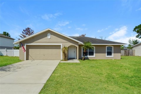 Casa en Deltona, Florida 3 dormitorios, 116.87 m2 № 2291947