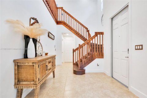 Casa en venta en Tamarac, Florida, 4 dormitorios, 206.99 m2 № 1946985 - foto 3