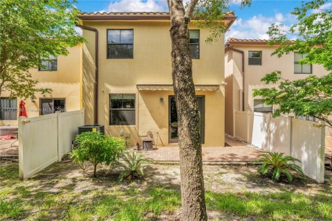 Casa en venta en Tamarac, Florida, 4 dormitorios, 206.99 m2 № 1946985 - foto 21