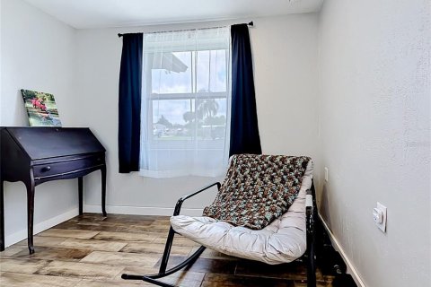 Villa ou maison à vendre à Englewood, Floride: 3 chambres, 85.84 m2 № 2100558 - photo 10