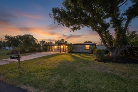 Villa ou maison à vendre à Englewood, Floride: 3 chambres, 85.84 m2 № 2100558 - photo 12