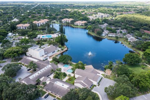 Condo in Coconut Creek, Florida, 2 bedrooms  № 1707391 - photo 16