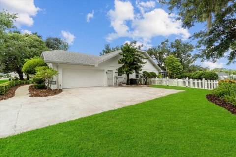 Casa en venta en Winter Haven, Florida, 4 dormitorios, 289.3 m2 № 1912289 - foto 8