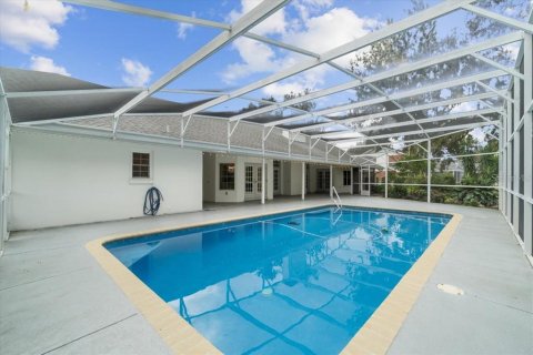 Casa en venta en Winter Haven, Florida, 4 dormitorios, 289.3 m2 № 1912289 - foto 14