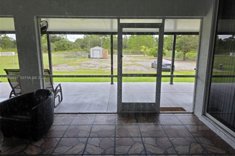 Casa en alquiler en Lehigh Acres, Florida, 3 dormitorios, 153.57 m2 № 2055518 - foto 26