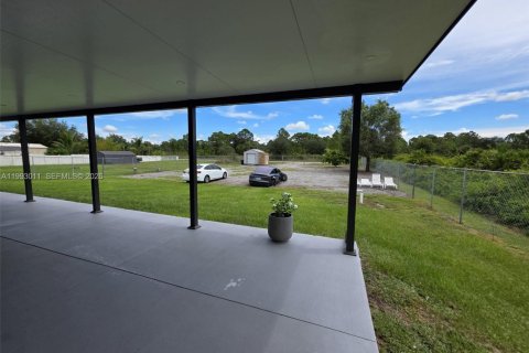 Casa en alquiler en Lehigh Acres, Florida, 3 dormitorios, 153.57 m2 № 2055518 - foto 19