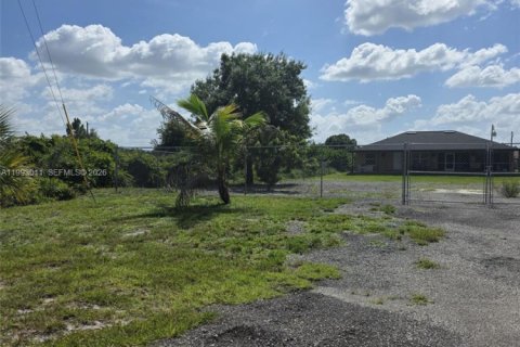 Casa en alquiler en Lehigh Acres, Florida, 3 dormitorios, 153.57 m2 № 2055518 - foto 15