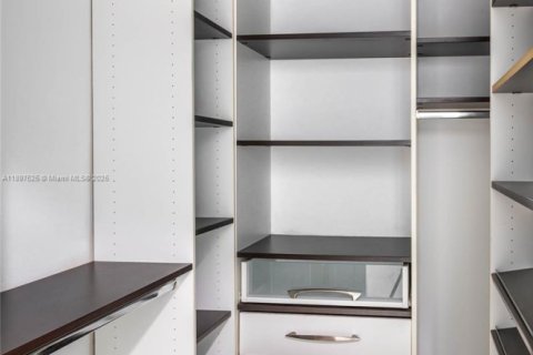 Condominio en alquiler en Aventura, Florida, 2 dormitorios, 154.5 m2 № 1949099 - foto 3