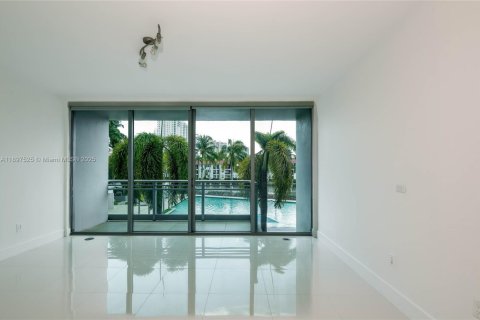 Condominio en Aventura, Florida, 2 dormitorios  № 1949099