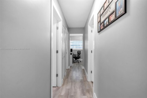 Villa ou maison à vendre à Margate, Floride: 4 chambres, 135.45 m2 № 1963118 - photo 18