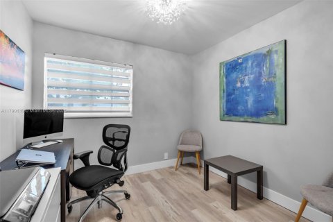 Villa ou maison à vendre à Margate, Floride: 4 chambres, 135.45 m2 № 1963118 - photo 19