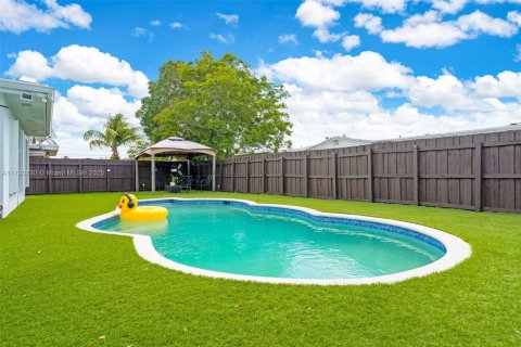 Villa ou maison à vendre à Margate, Floride: 4 chambres, 135.45 m2 № 1963118 - photo 28