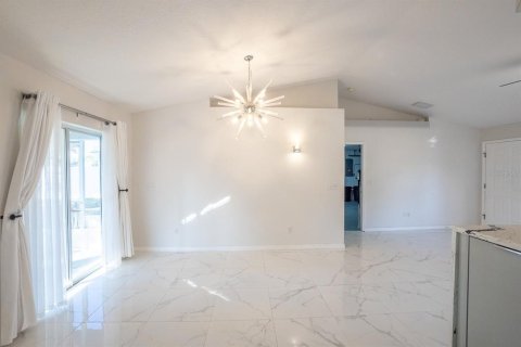 Villa ou maison à vendre à Palm Coast, Floride: 3 chambres, 113.71 m2 № 1523797 - photo 12