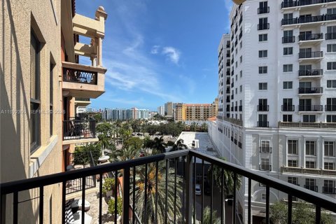 Condo in Coral Gables, Florida, 2 bedrooms  № 2062932 - photo 14