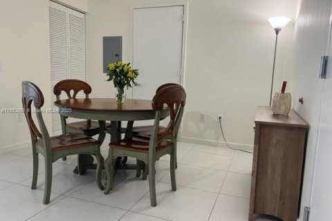 Снять в аренду кондоминиум в Майами, Флорида 1 спальня, 65.96м2, № 2034272 - фото 9