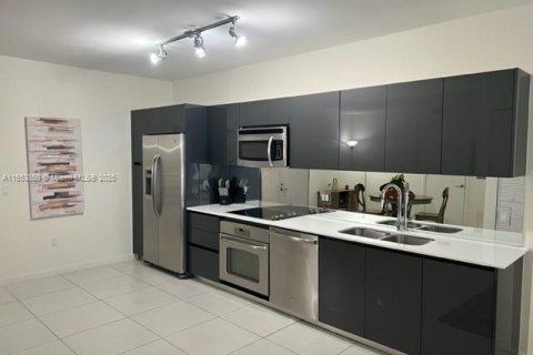 Снять в аренду кондоминиум в Майами, Флорида 1 спальня, 65.96м2, № 2034272 - фото 4