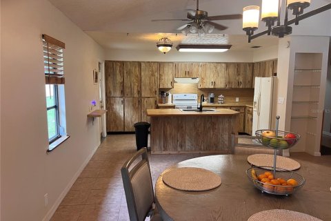 Villa ou maison à vendre à St. Lucie, Floride: 2 chambres, 117.34 m2 № 2239282 - photo 10