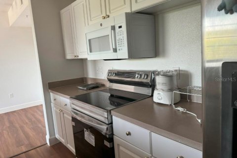 Condo in Orlando, Florida, 2 bedrooms  № 1735298 - photo 9
