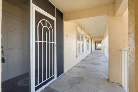 Condo in Punta Gorda, Florida, 3 bedrooms  № 2093729 - photo 14