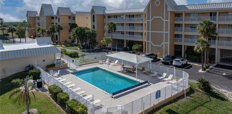 Condo in Punta Gorda, Florida, 3 bedrooms  № 2093729