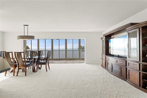 Condo in Punta Gorda, Florida, 3 bedrooms  № 2093729 - photo 19