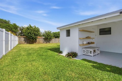 Купить виллу или дом в Маргит, Флорида 2 спальни, 89.09м2, № 2027971 - фото 22