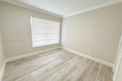 House in Lauderhill, Florida 3 bedrooms № 2005977 - photo 17