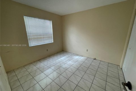 Condominio en alquiler en Miami, Florida, 2 dormitorios, 84.73 m2 № 2059941 - foto 27