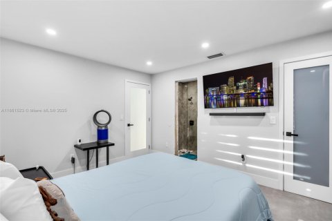 House in Davie, Florida 3 bedrooms, 123.19 sq.m. № 1981488 - photo 15