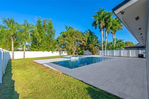 House in Davie, Florida 3 bedrooms, 123.19 sq.m. № 1981488 - photo 23