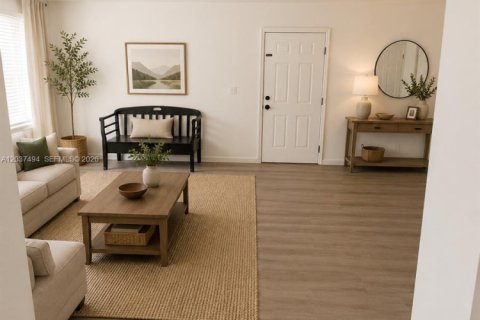 Appartement à louer à Lauderhill, Floride: 2 chambres, 99.41 m2 № 2085665 - photo 2