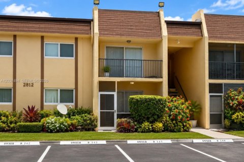 Appartement à Lauderhill, Floride 2 chambres, 99.41 m2 № 2085665