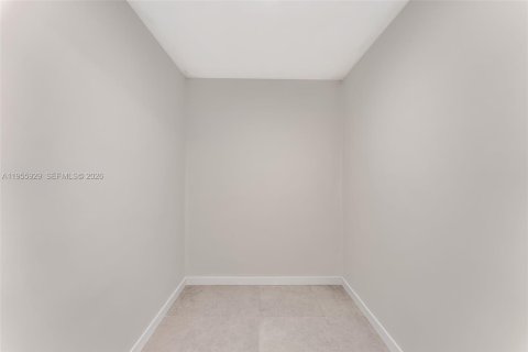 Купить виллу или дом в Форт-Лодердейл, Флорида 3 спальни, 167.78м2, № 2009736 - фото 25