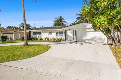 Купить виллу или дом в Форт-Лодердейл, Флорида 3 спальни, 167.78м2, № 2009736 - фото 2