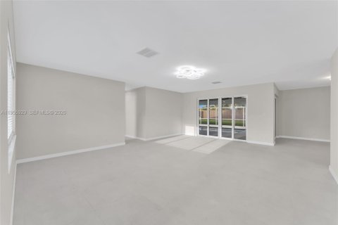 Купить виллу или дом в Форт-Лодердейл, Флорида 3 спальни, 167.78м2, № 2009736 - фото 8