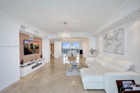 Condo à Sunny Isles Beach, Floride, 3 chambres № 2004802