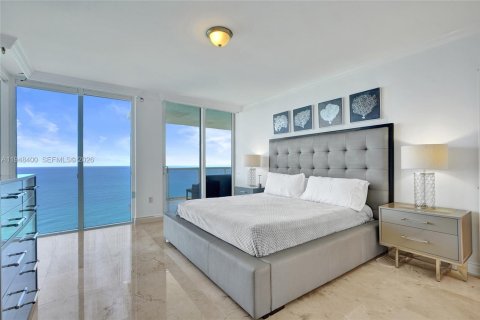 Copropriété à louer à Sunny Isles Beach, Floride: 3 chambres, 226.68 m2 № 2004802 - photo 17