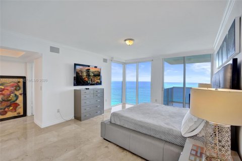 Copropriété à louer à Sunny Isles Beach, Floride: 3 chambres, 226.68 m2 № 2004802 - photo 18