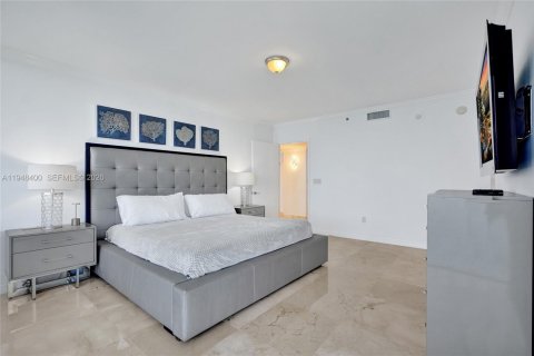 Copropriété à louer à Sunny Isles Beach, Floride: 3 chambres, 226.68 m2 № 2004802 - photo 19